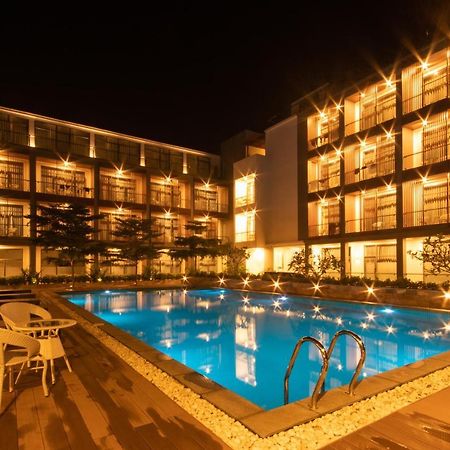 Regent Hotel Mergui Bagian luar foto