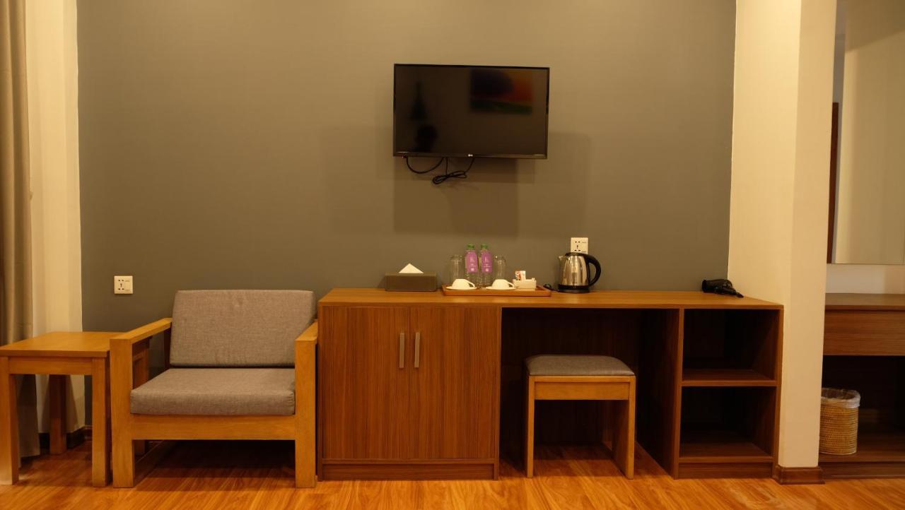 Regent Hotel Mergui Bagian luar foto