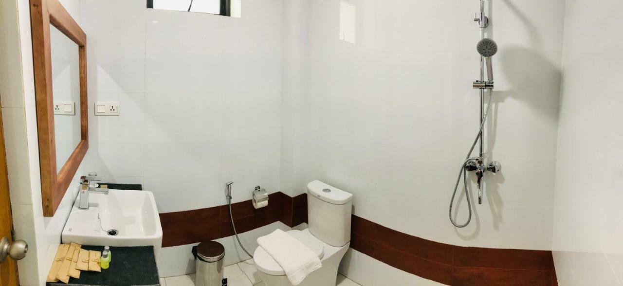 Regent Hotel Mergui Bagian luar foto