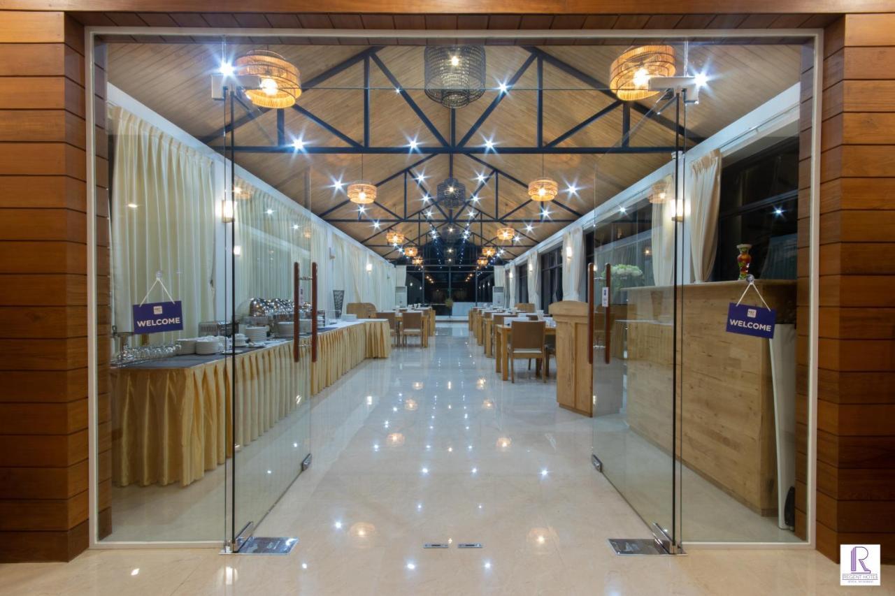 Regent Hotel Mergui Bagian luar foto